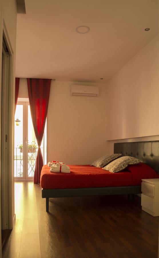 Suite Duomo Naples Exterior photo